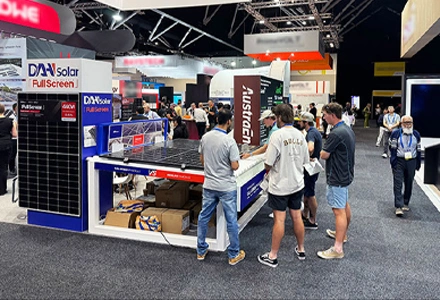 Austra Energy Showcased Full-Screen PV Modules with DAH Solar at the Smart E